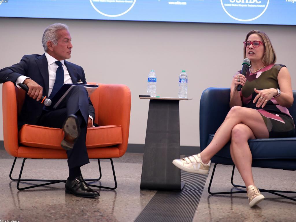 ដំណឹងថ្មីអំពីលក្ខណៈគ្រប់គ្រងអាជីវកម្ម